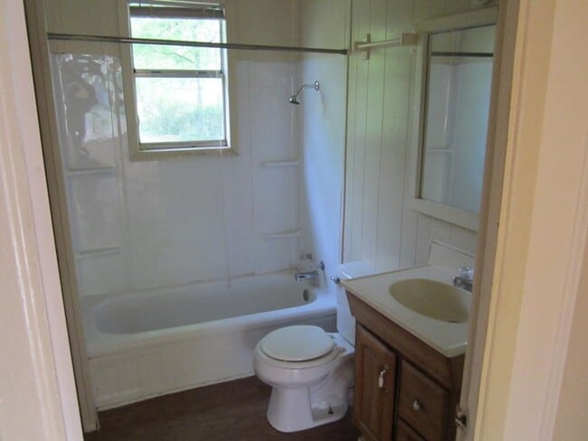 Building Photo - 2 Beroom home in Jacksonville, AR