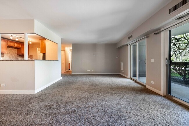 Foto del edificio - 1405 E Central Rd