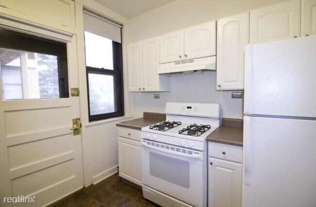Building Photo - 5411 S Blackstone Ave