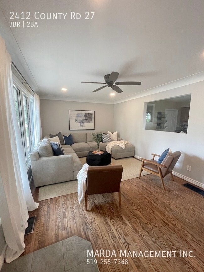 Photo du bâtiment - CHARMING 3 BED/2 BATH WOODSLEE HOME w/ POOL! PLUS UTILITIES