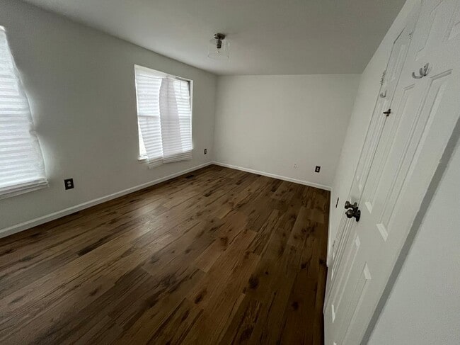 Building Photo - 2224 Prince of Wales Ct
