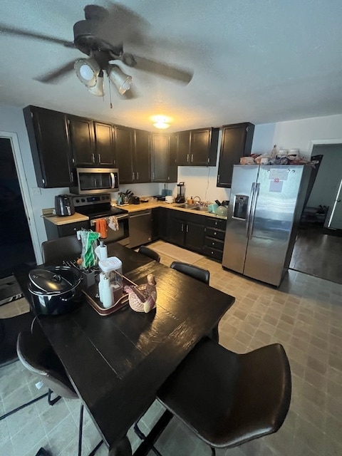 Building Photo - 1714 Village O Dr