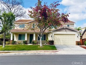 Building Photo - 17231 Greentree Dr