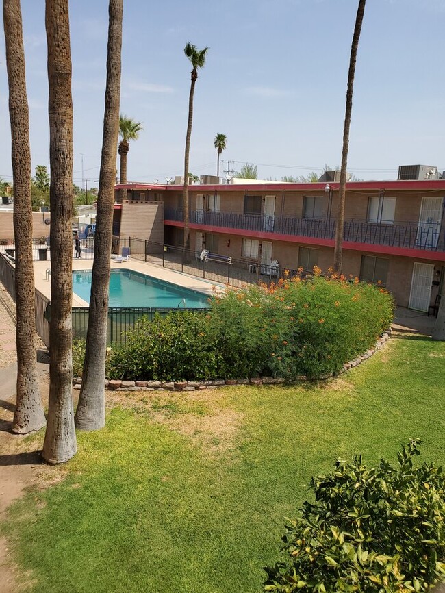 Building Photo - Pueblo Grande Apartments