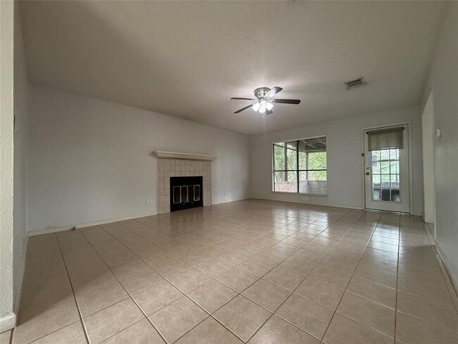 Building Photo - 7900 Turquoise Trail