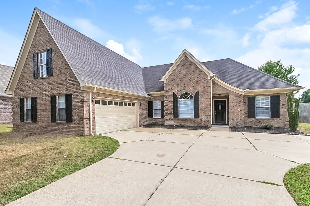 Primary Photo - 5894 Keebler Dr