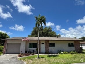 Building Photo - 2615 SW Natura Ave