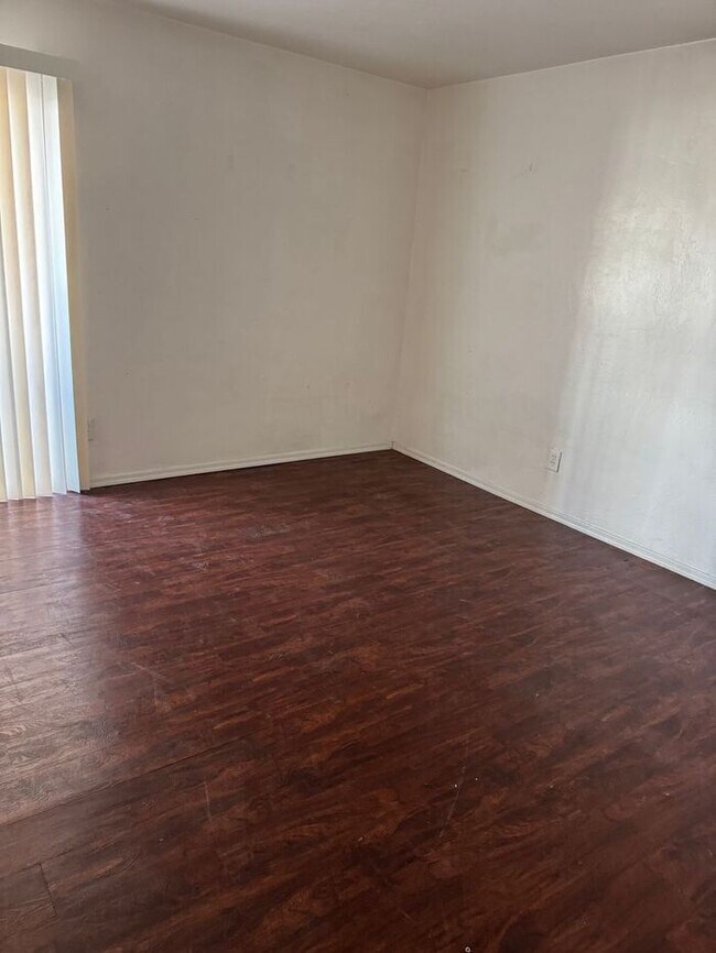 Foto del edificio - 2813 N Mountain Ave