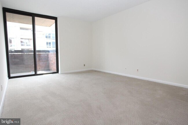 Building Photo - 1140 23rd St NW