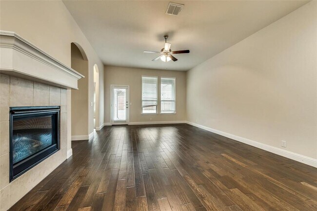 Foto del edificio - 5704 Fuder Dr