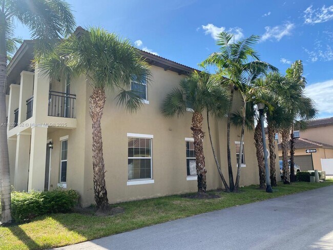 Foto del edificio - 14664 SW 14th St