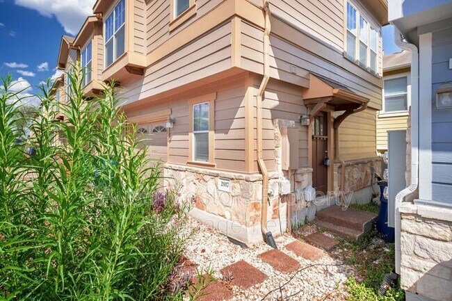 Foto del edificio - 2917 Saville Loop