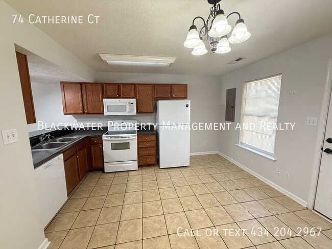 Foto del edificio - 74 Catherine Ct