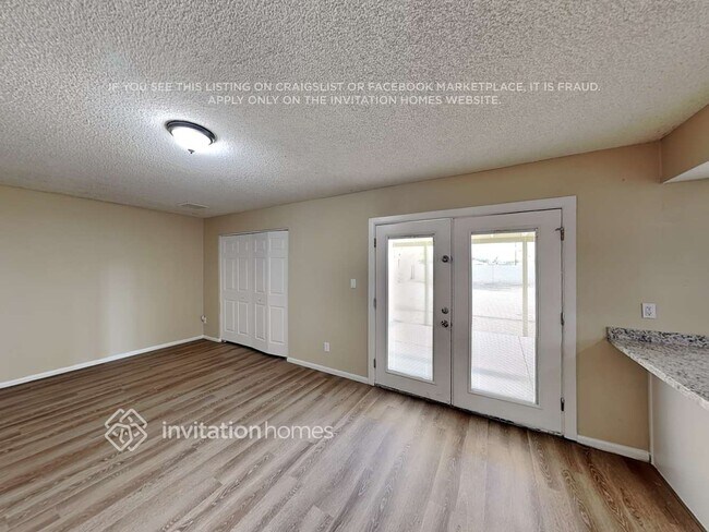 Foto del edificio - 4621 W Carol Ave