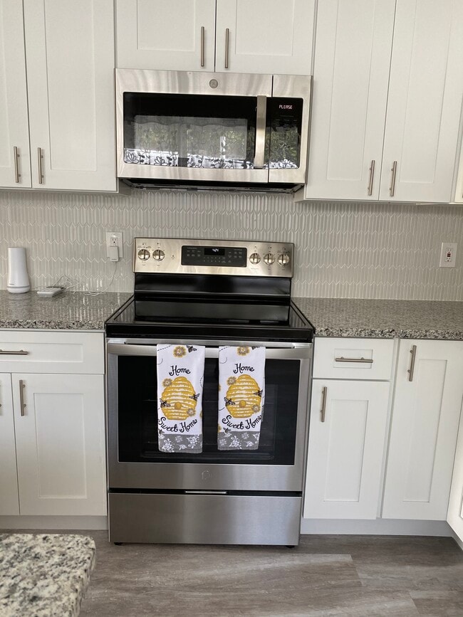 Building Photo - 1611 E 18th Ave