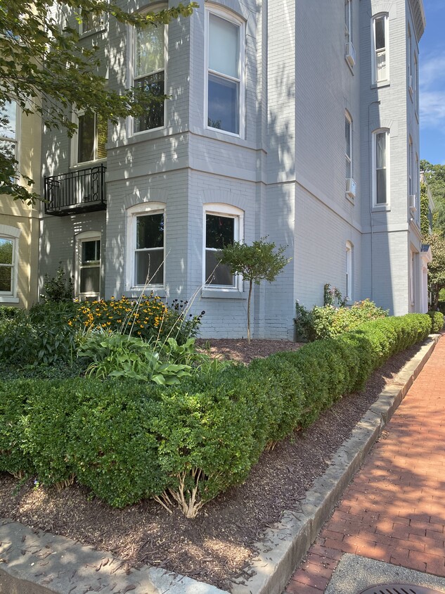 Primary Photo - 1600 28th St NW
