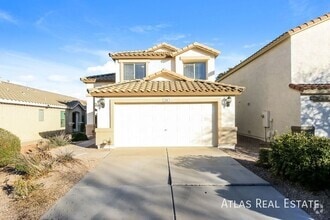 Building Photo - 374 E Daniella Dr