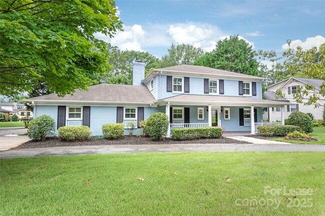 Foto del edificio - 3726 Providence Rd