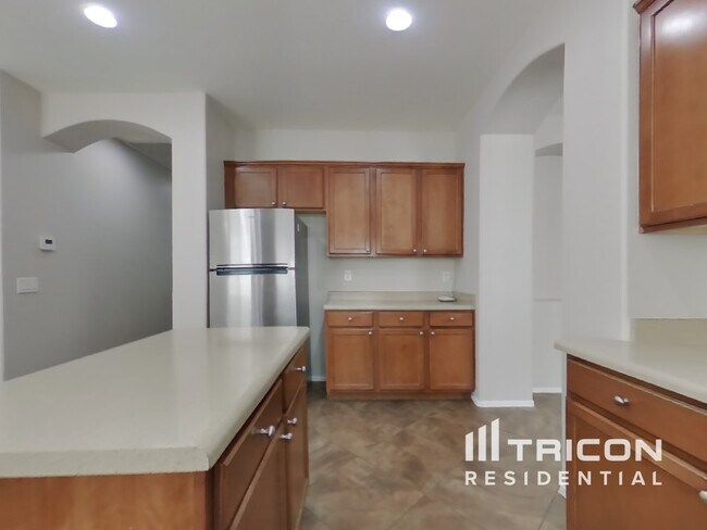 Foto del edificio - 8809 W Gardenia Ave