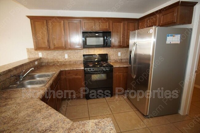 Building Photo - 14348 Smokey Point Dr