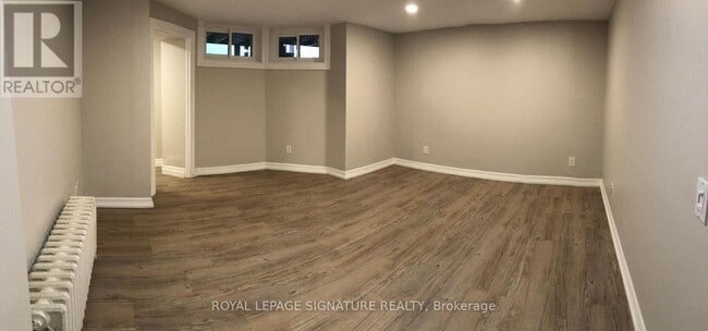 Building Photo - 646 Broadview Ave