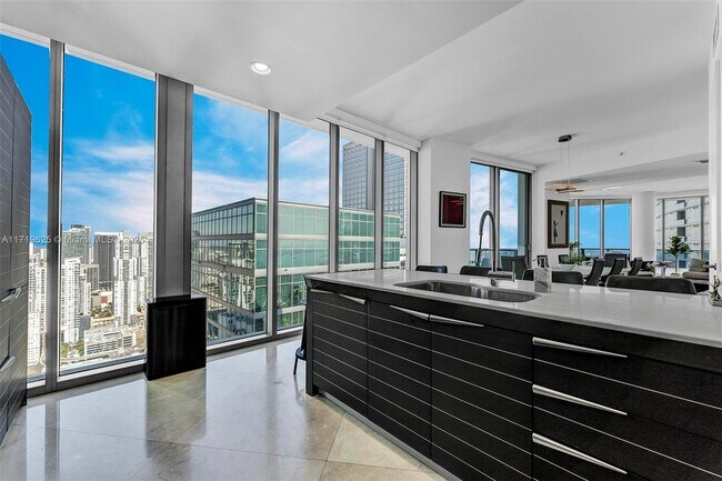 Building Photo - 200 Biscayne Boulevard Way