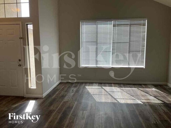 Foto del edificio - 13034 W Ash St