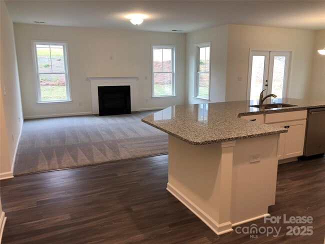 Building Photo - 1024 Argentium Way