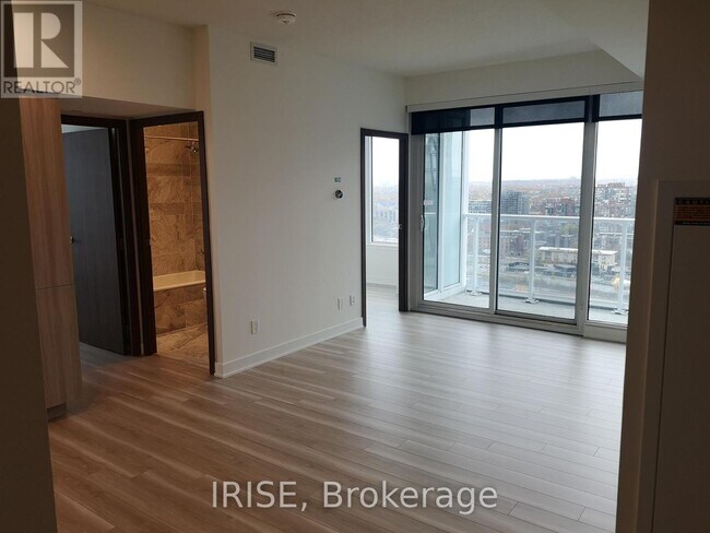 Photo du bâtiment - 19 Bathurst St