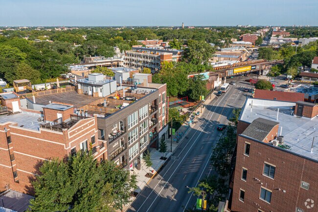 Aerial View - 3530 N Lincoln Ave
