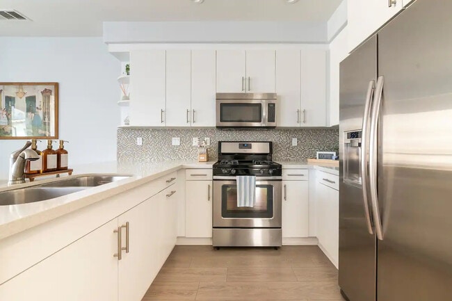 Kitchen and Dining - 17551 Water Garden Ct