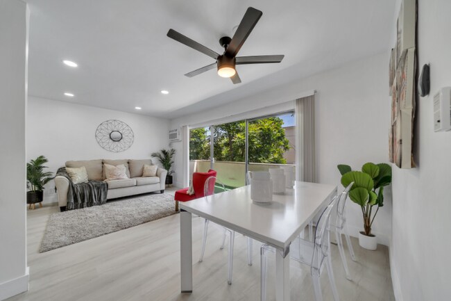 Foto del edificio - 5311 Hermitage Ave