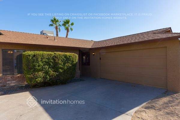 Foto del edificio - 1943 W Devonshire St