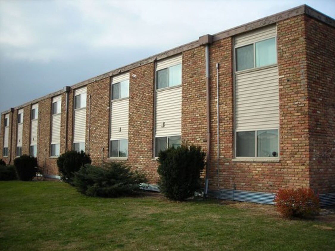 Primary Photo - Knollridge Garden Apartments