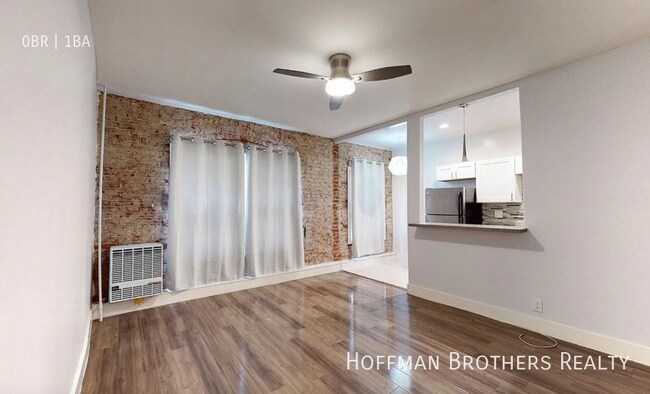 Building Photo - 250 S Kenmore Ave