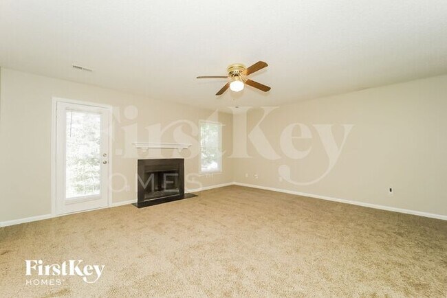 Foto del edificio - 4613 Eagle Rock Rd