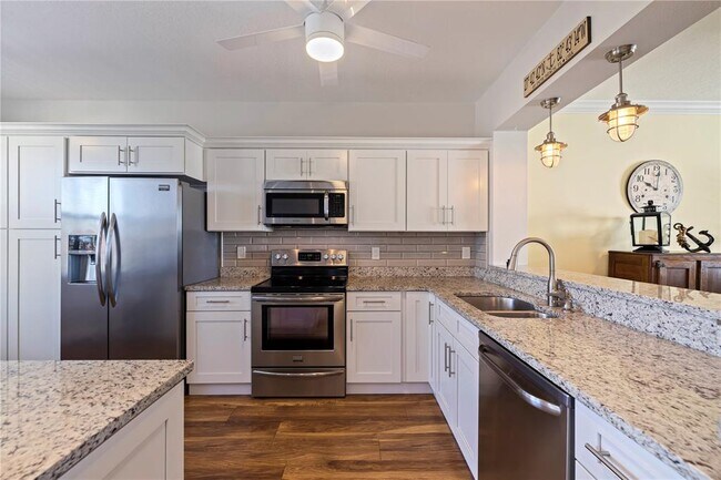 Foto del edificio - 7902 Sailboat Key Blvd S