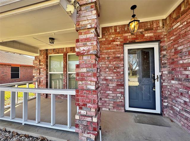 Building Photo - 906 Moore St