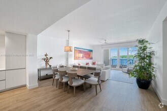 Building Photo - 2424 Fisher Island Dr