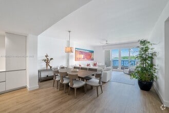 Building Photo - 2424 Fisher Island Dr