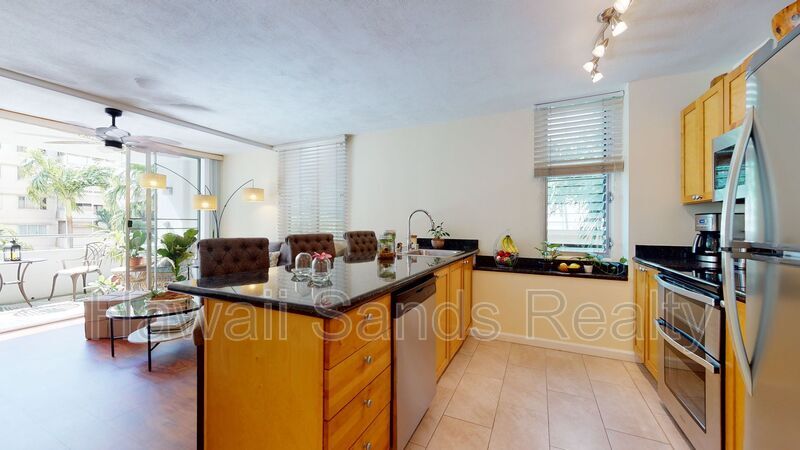 Primary Photo - 430 Kaiolu St