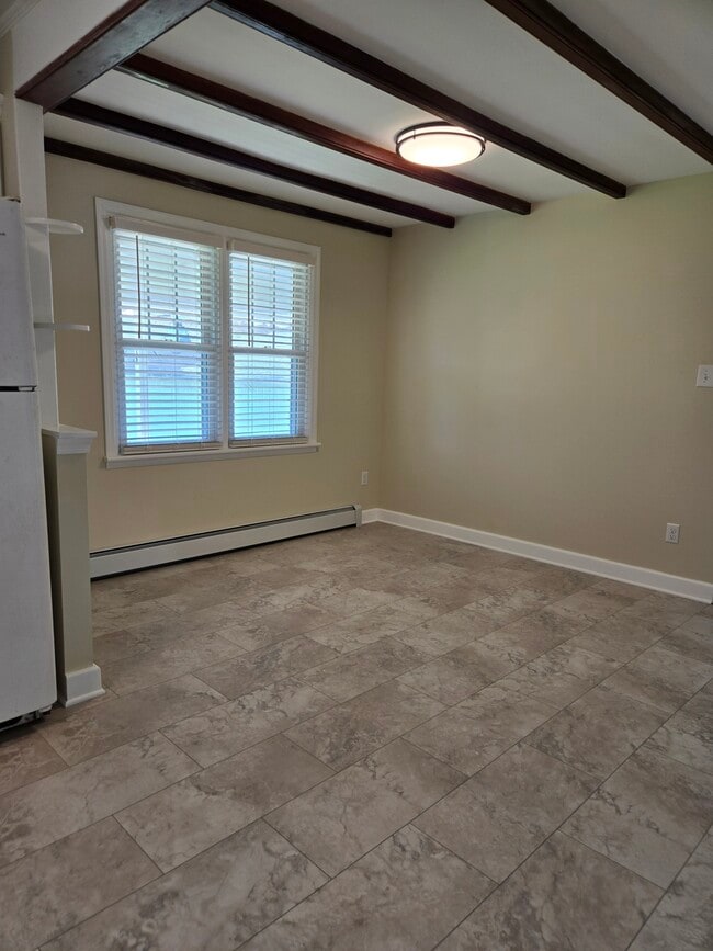 Building Photo - 509 Limekiln Rd