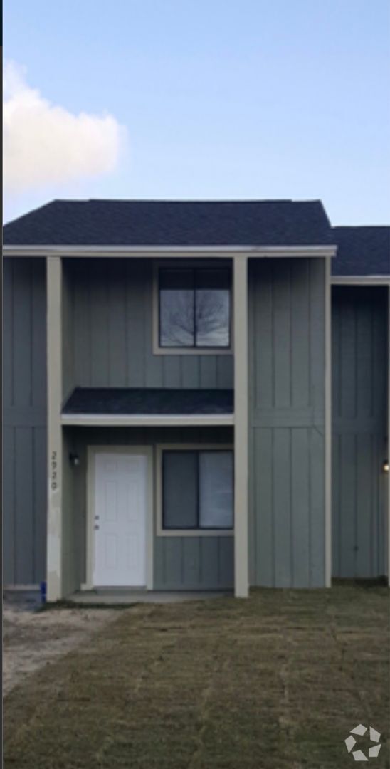 Building Photo - 2918 Ormond Ave