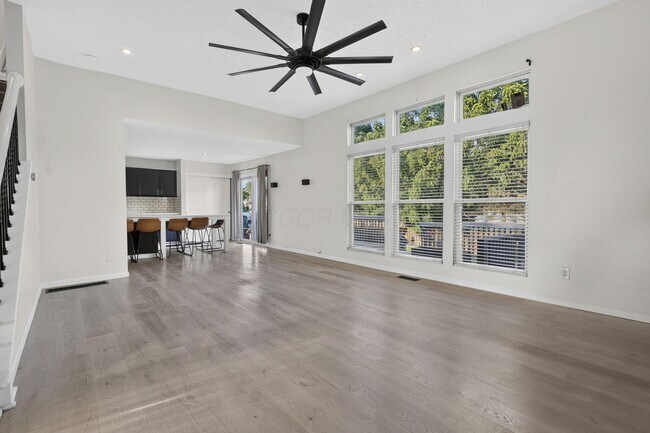 Foto del edificio - 9166 Windy Creek Dr
