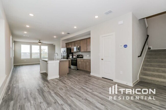 Foto del edificio - 509 Raglands Rd
