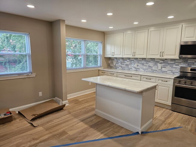 100% Renovated Kitchen - 12724 Minden Rd