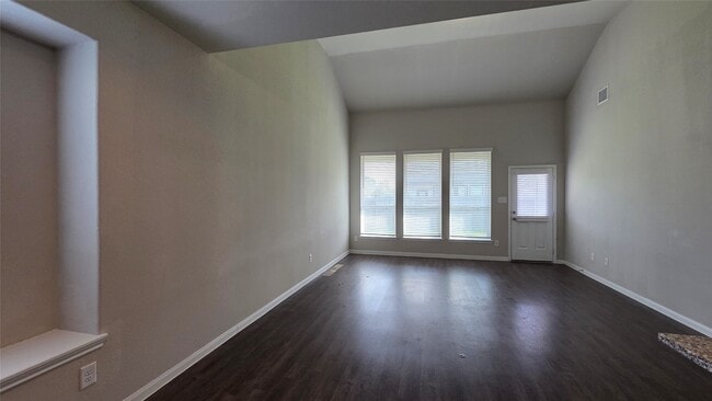 Foto del edificio - 25003 Adams Canyon Dr