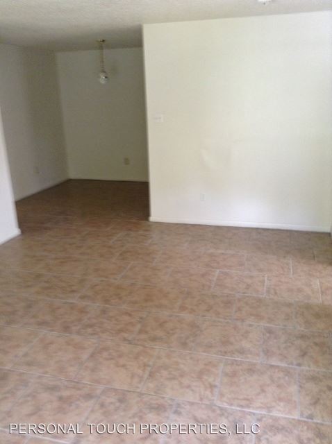 Foto del edificio - 8323 Governor Dr