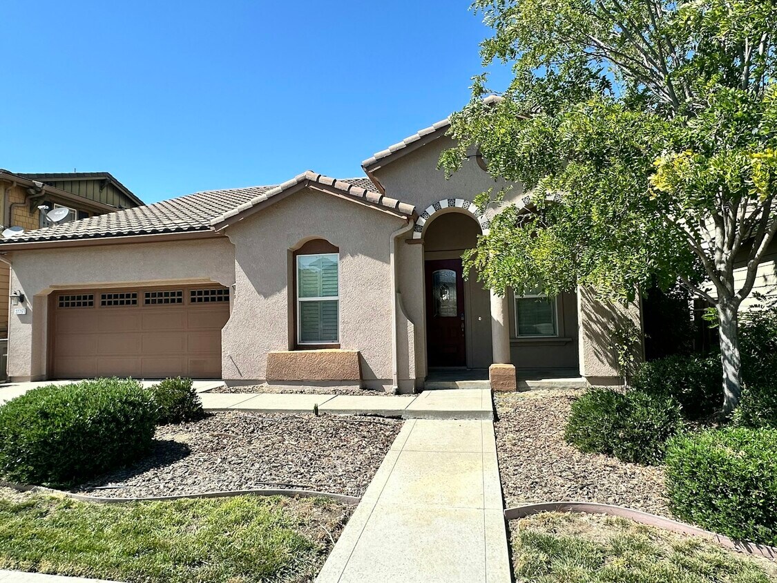 Foto principal - 2775 Garrett Pl