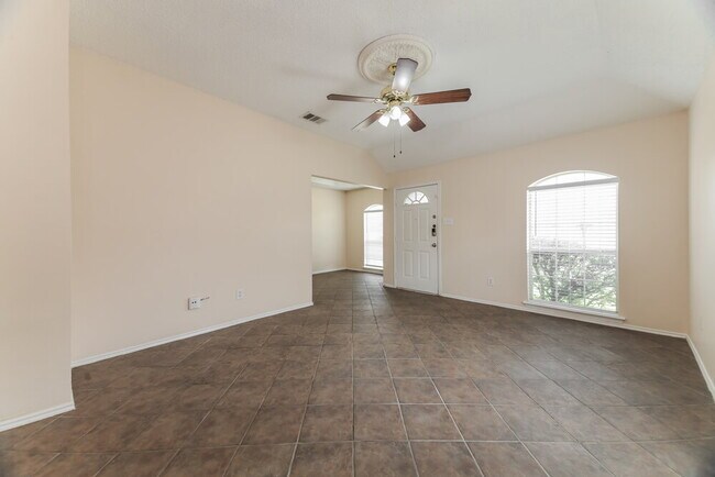 Foto del edificio - 1217 Brittany Way
